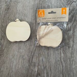 Unfinished Wood Pumpkin Ornaments